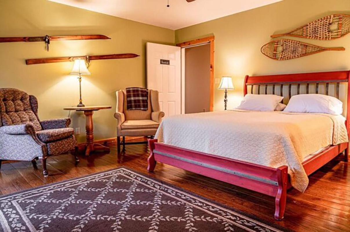 Point Au Roche Lodge プラッツバーグ エクステリア 写真
