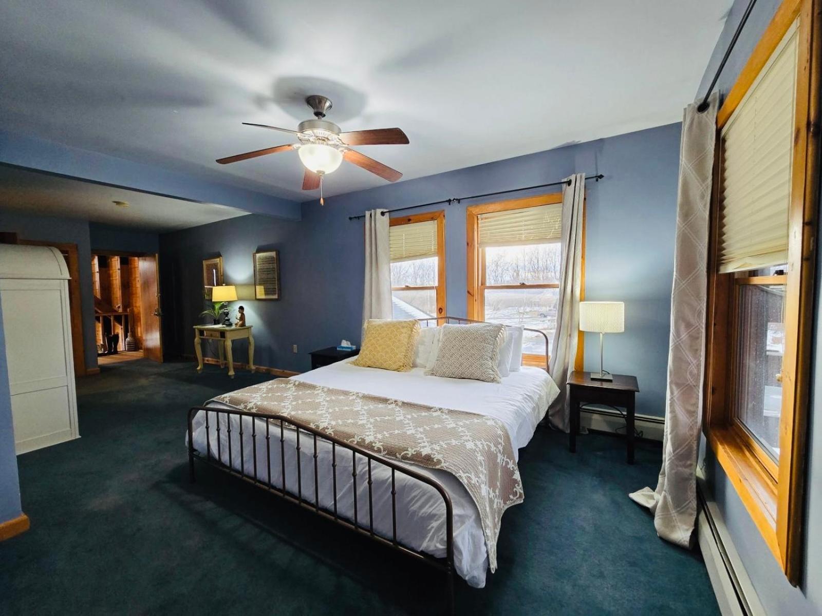 Point Au Roche Lodge プラッツバーグ エクステリア 写真